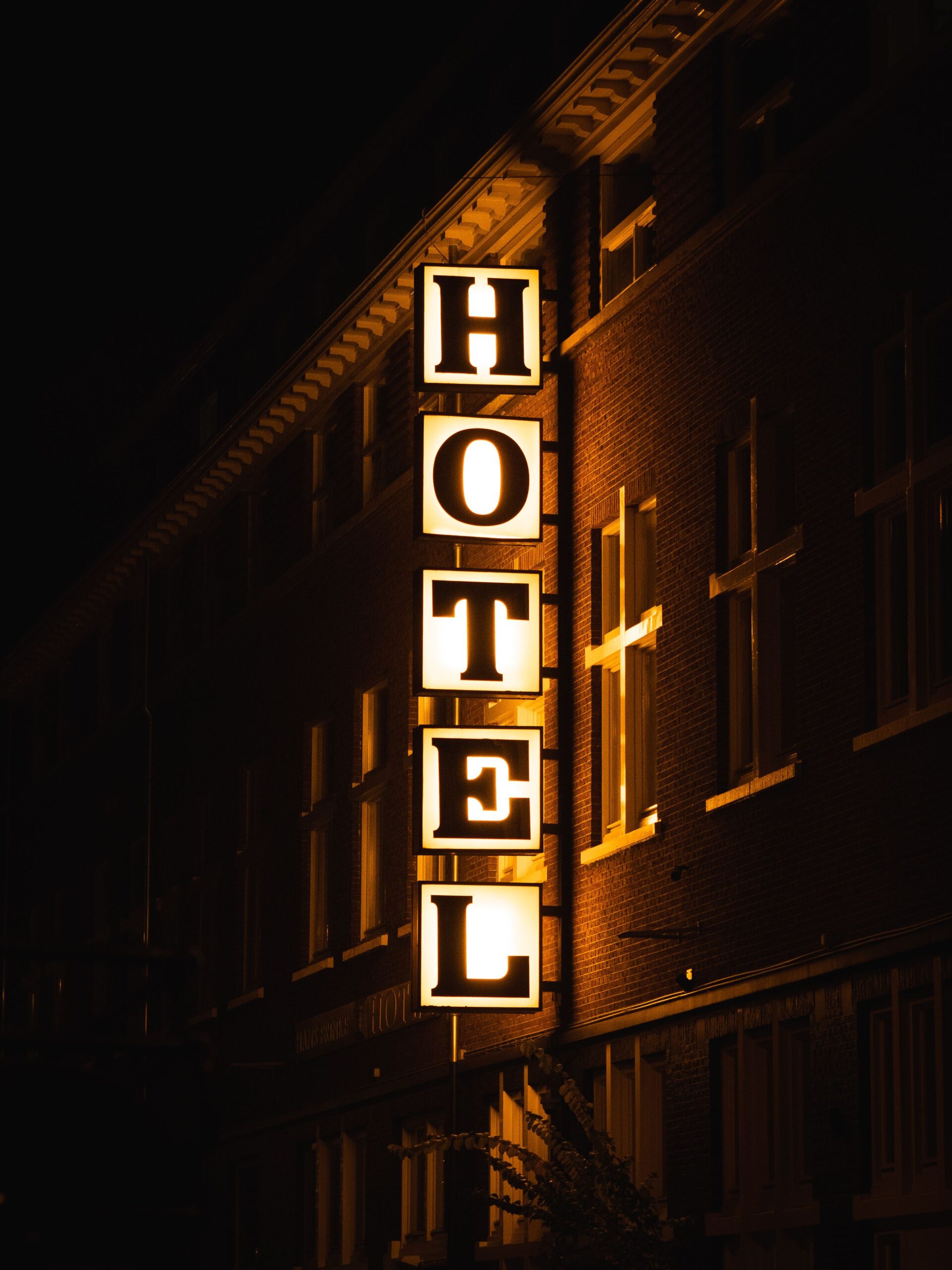 Hotels & Lodges